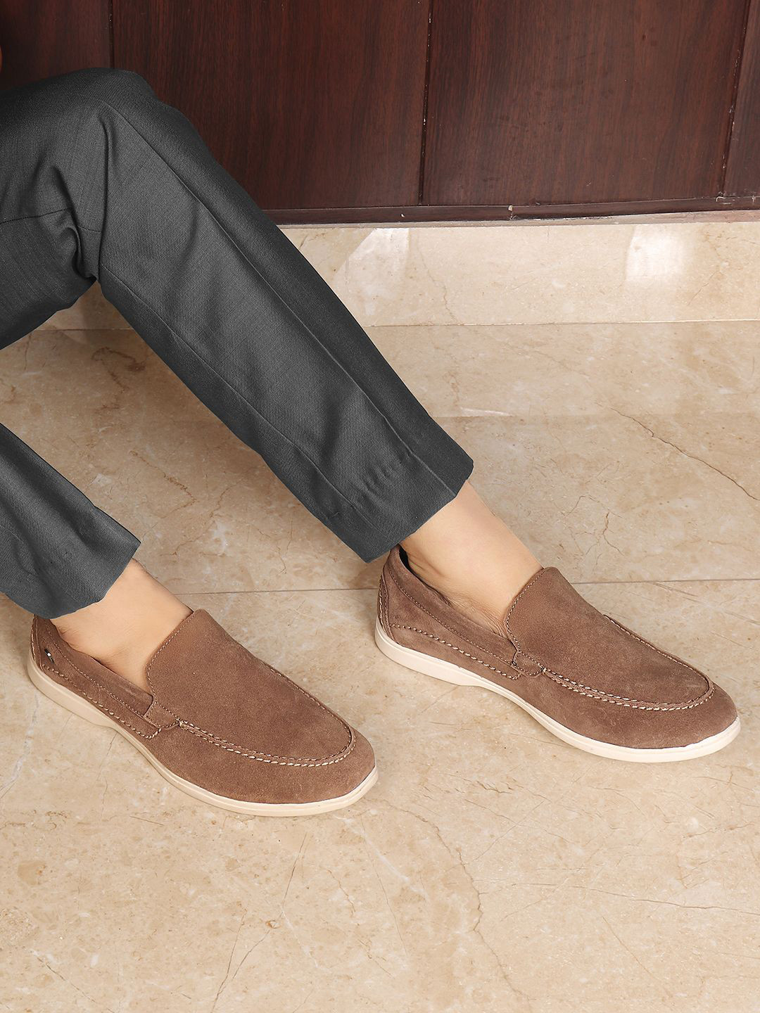 Carlton London Chiku Men Leather Loafers