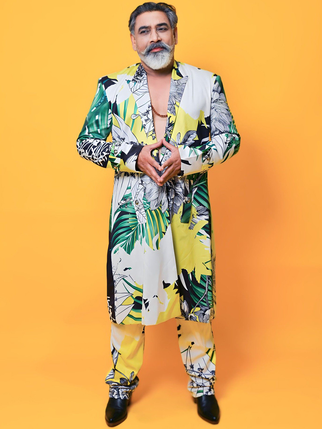Rajoria Instyle Tropical Printed V-Neck Coat With Trousers