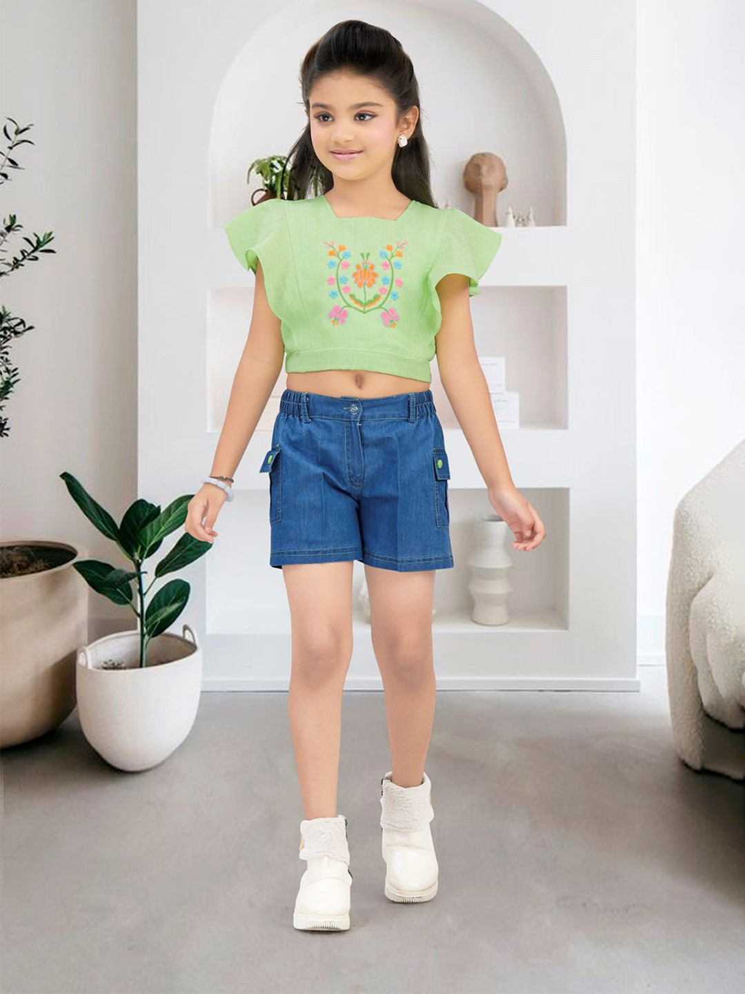 Lei-Chie Girls Embroidered Short Sleeves Linen Crop Top And Shorts