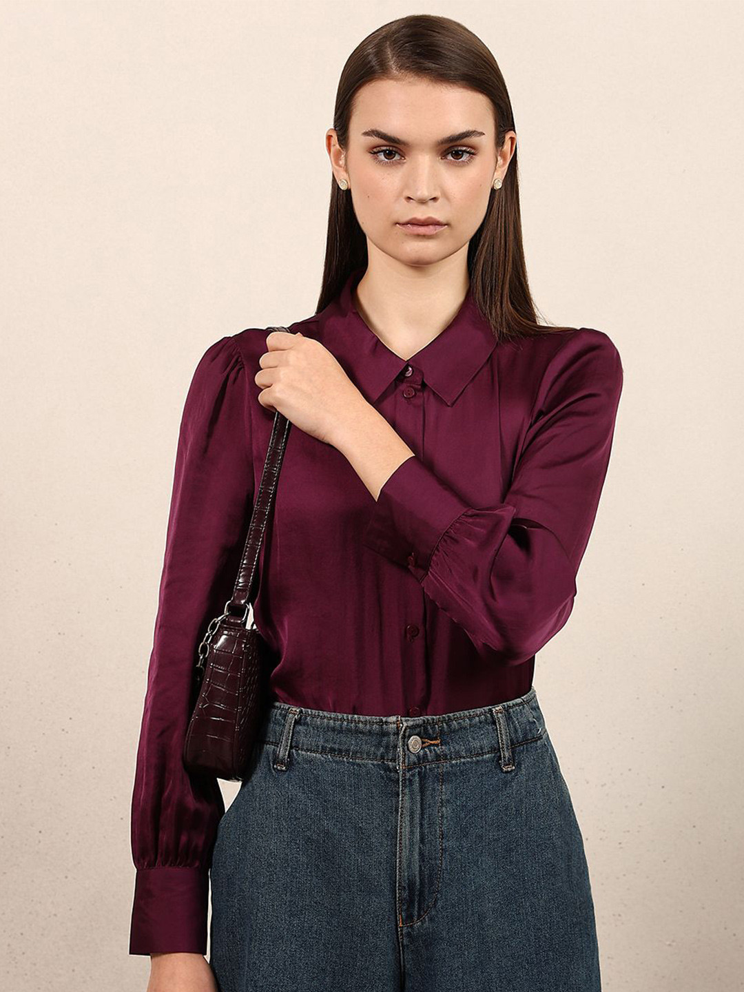 Vero Moda Jen Spread Collar Regular Fit Casual Shirt