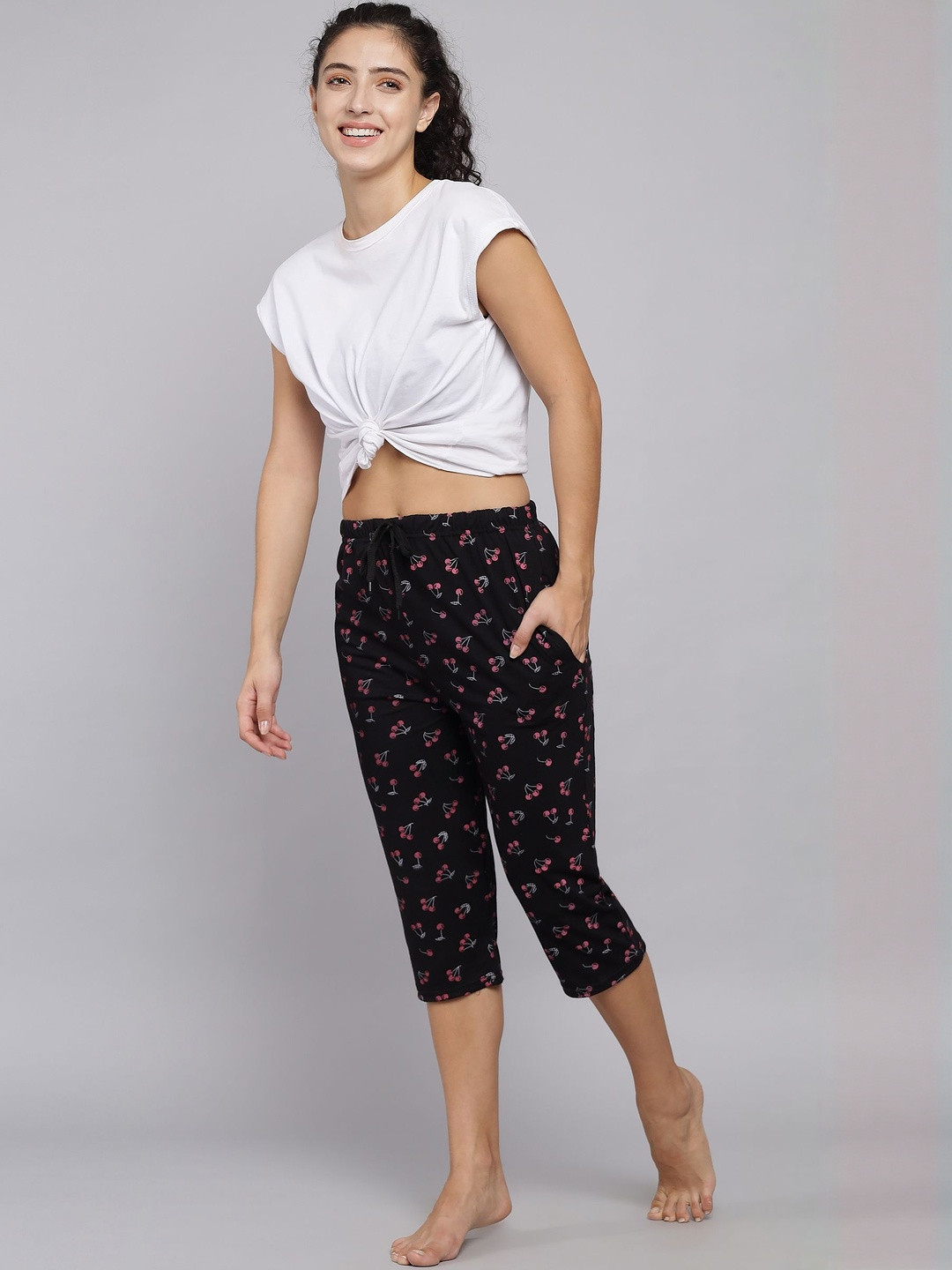 TRENDY WORLD Women Pack of 3 Printed Relaxed Fit Mid-Rise Drawstring Cotton Capris