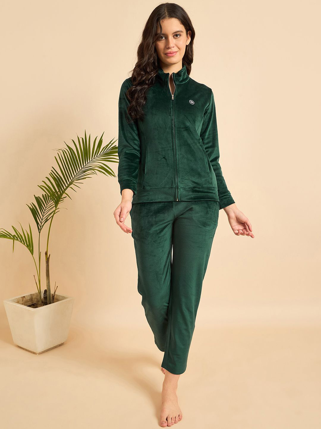 KIZA Mandarin Collar Top & Pyjamas Velvet Night Suit