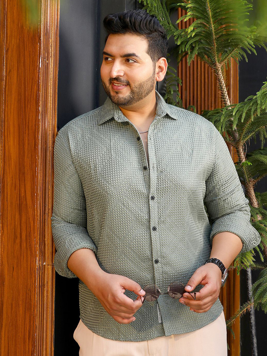 Instafab Plus Size Shard-Tactile Comfort Casual Shirt