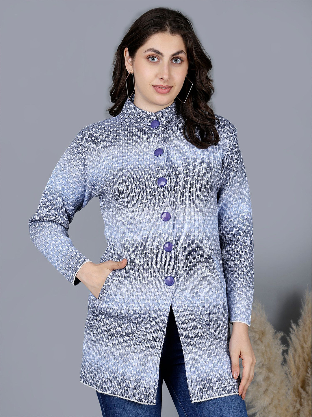 Chatanya Women Self Designe Woollen Cardigan