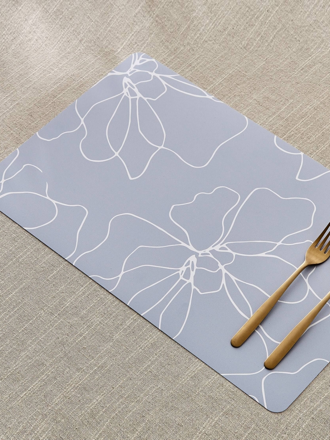 Home Centre Meadows Theme Blue & White 6 Pieces Floral Printed Table Placemats