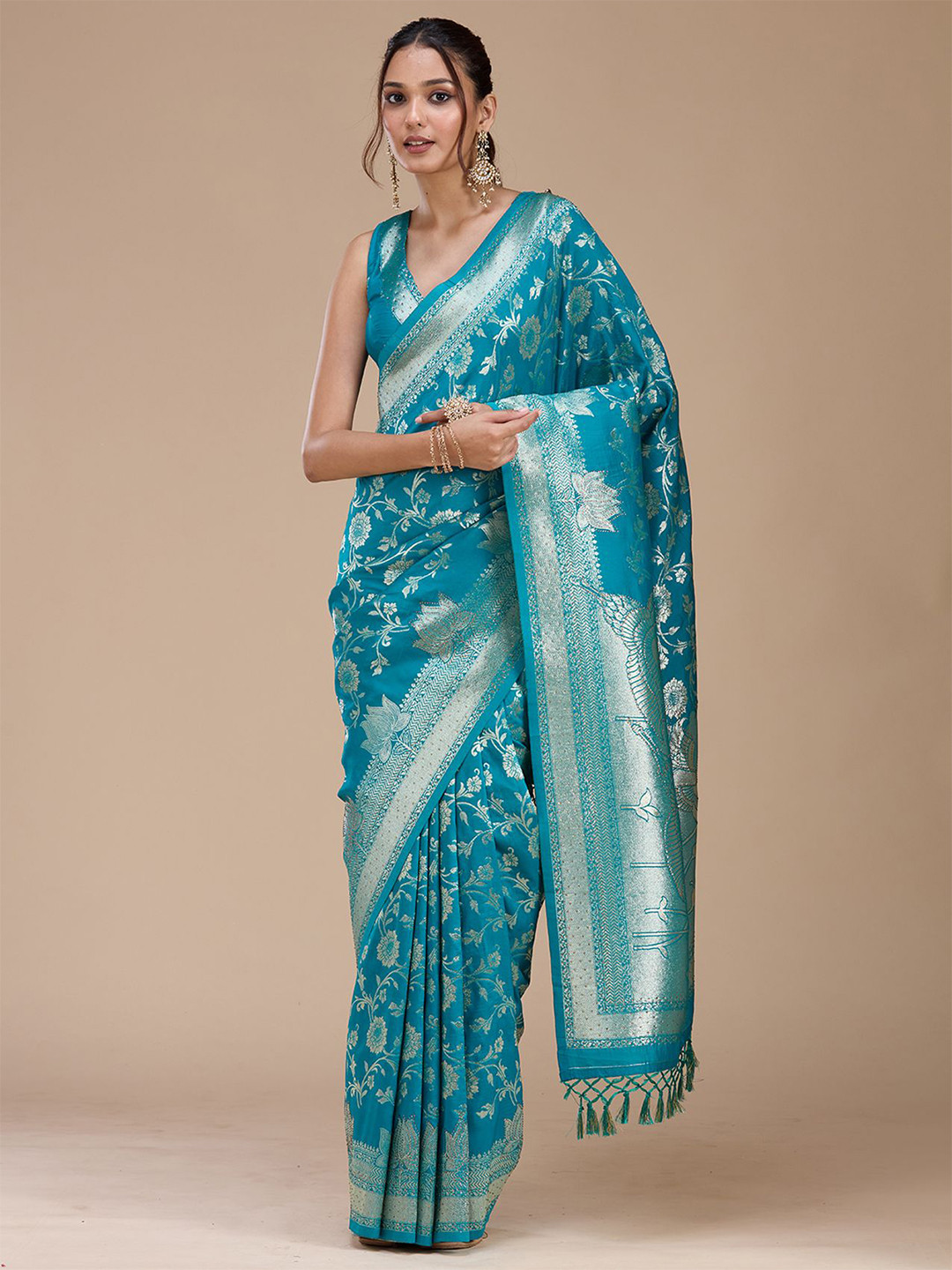 Koskii Floral Woven Design Stonework Silk Saree