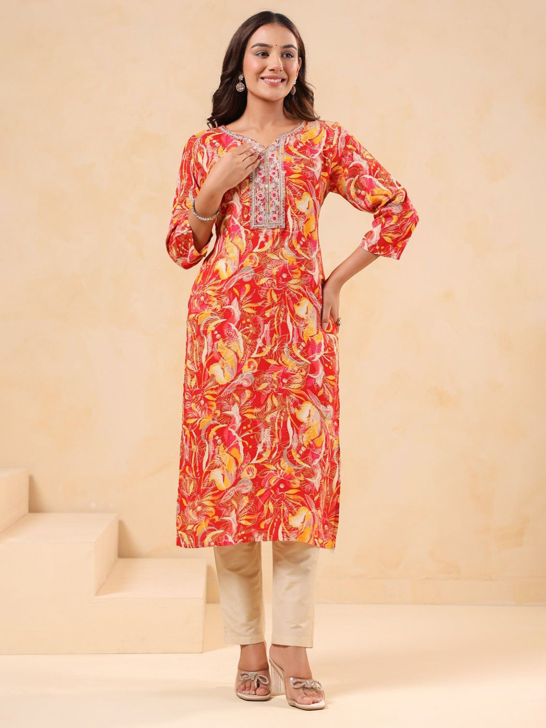 AUTUMN LANE Varisha Women Coral Floral Printed Kurta