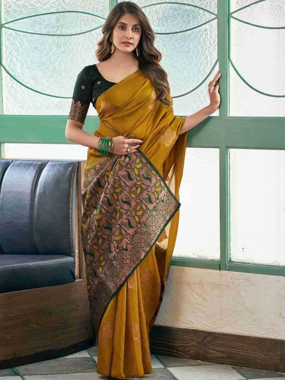 Flossy Ethnic Motifs Printed Nylon Designer Saree