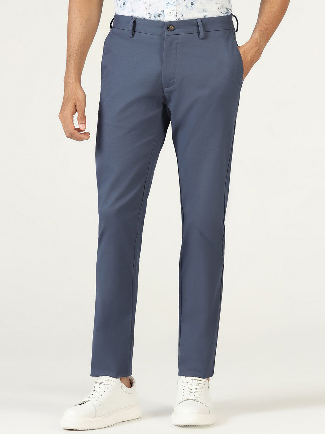 Blackberrys Karis Men Textured Slim Fit Mid-Rise Chinos Trousers