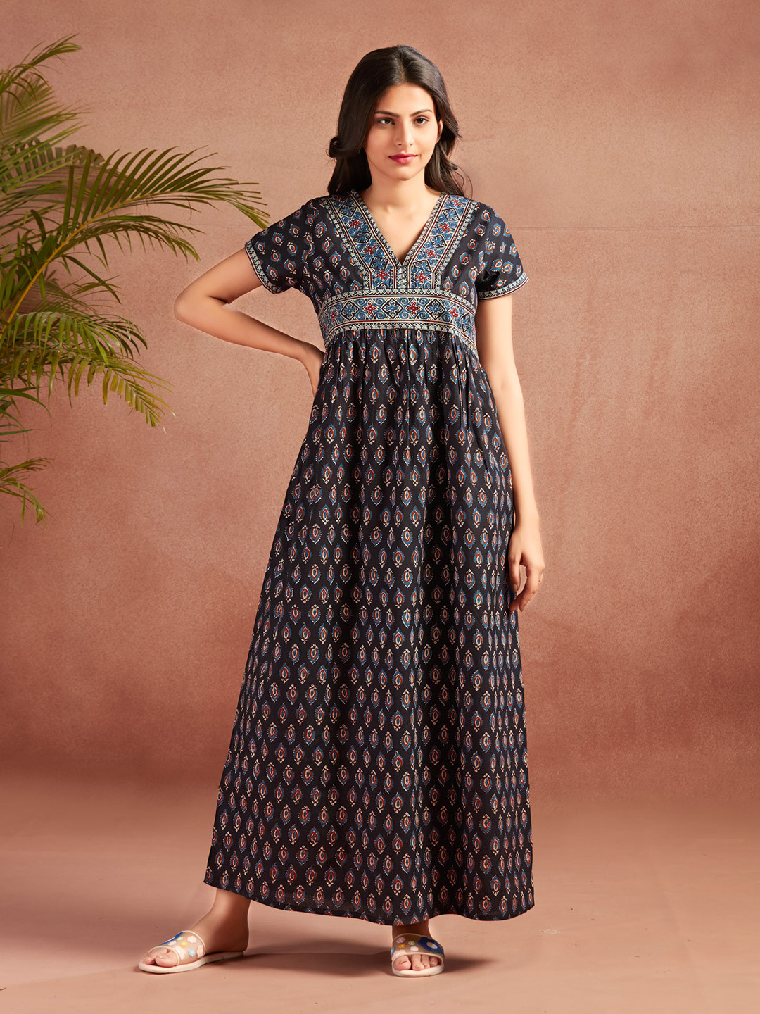 Nihsamah Women Printed Maxi Nightdress