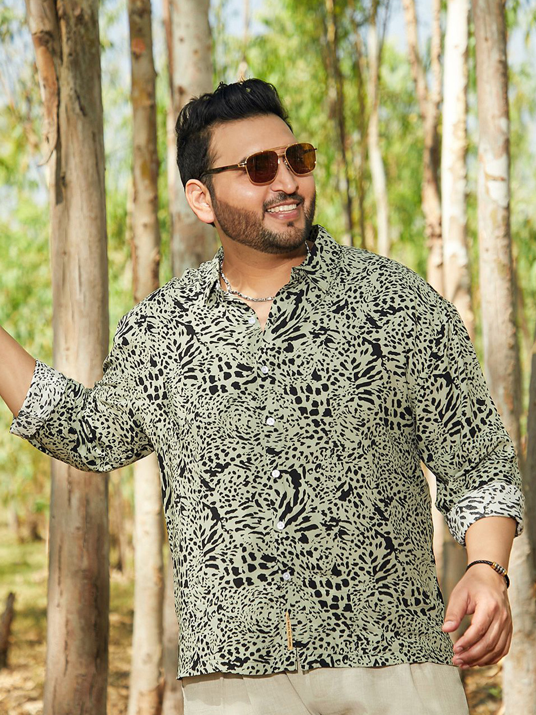 Instafab Plus Comfort Leopard Printed Spread Collar Long Sleeves Shirt