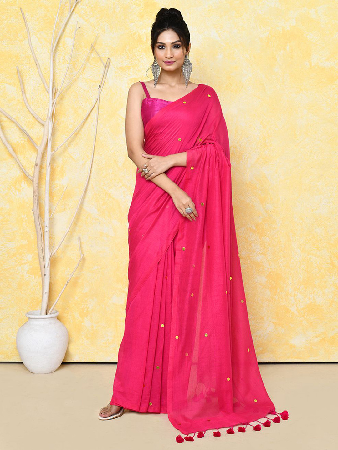 Piyari Fashion Ritu Embellished Saree With Stitched Blouse