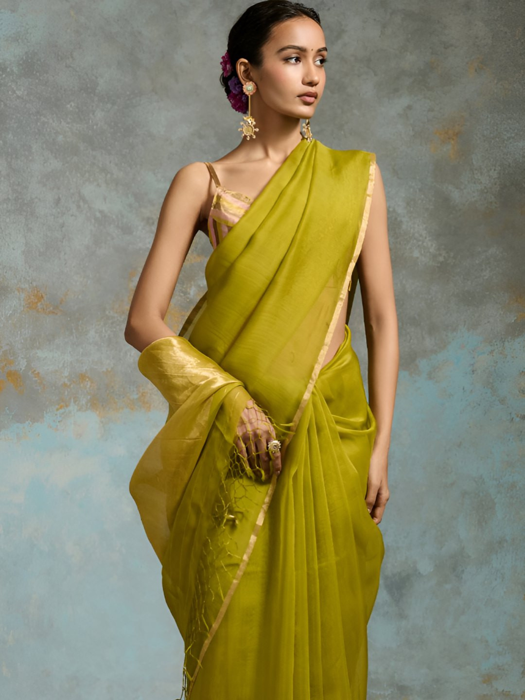 Dressfolk Handwoven Banarasi Organza Lightweight & Elegant Saree with Beaded Pallu