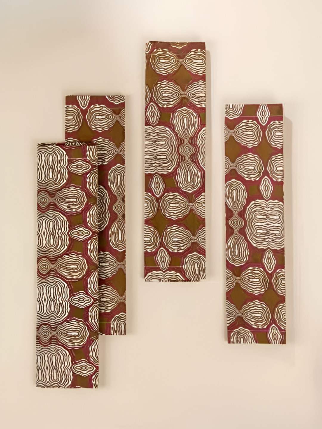 FREEDOM TREE Dve Brown & White 4 Pieces Printed Table Napkins