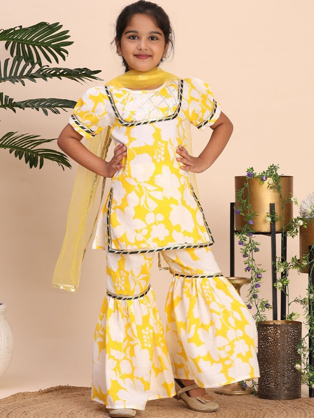 Cutiekins Girls Floral Printed Round Neck Gotta Patti Kurta With Sharara & Dupatta