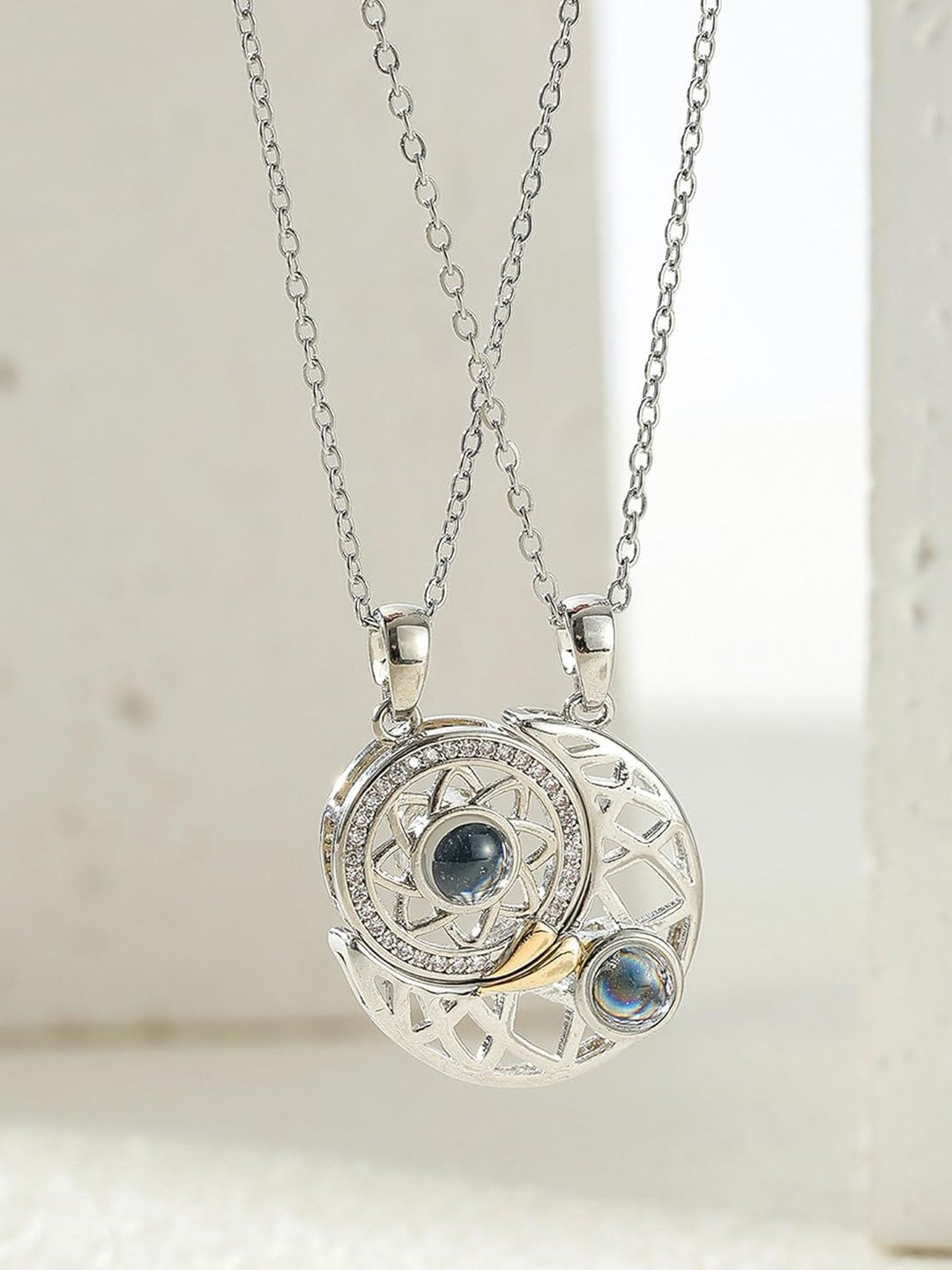 DZOIR Silver-Toned Detachable Chain with Sun & Moon Pendants