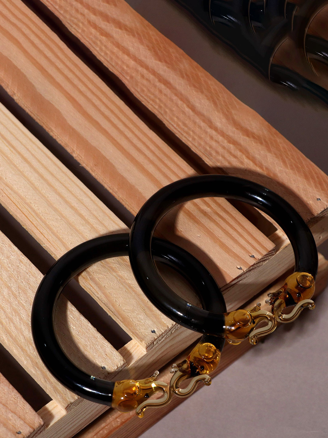 THE GOLDEN CASCADE Set Of 2 Glass Artificial Stones Studded Elepahnt Kada Bangles