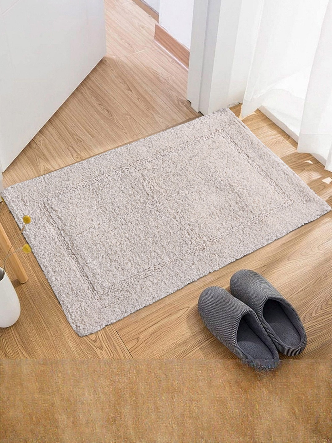 Homzz Beige Microfiber Absorbent Soft Quick Dry Anti-Skid Bathroom Mat
