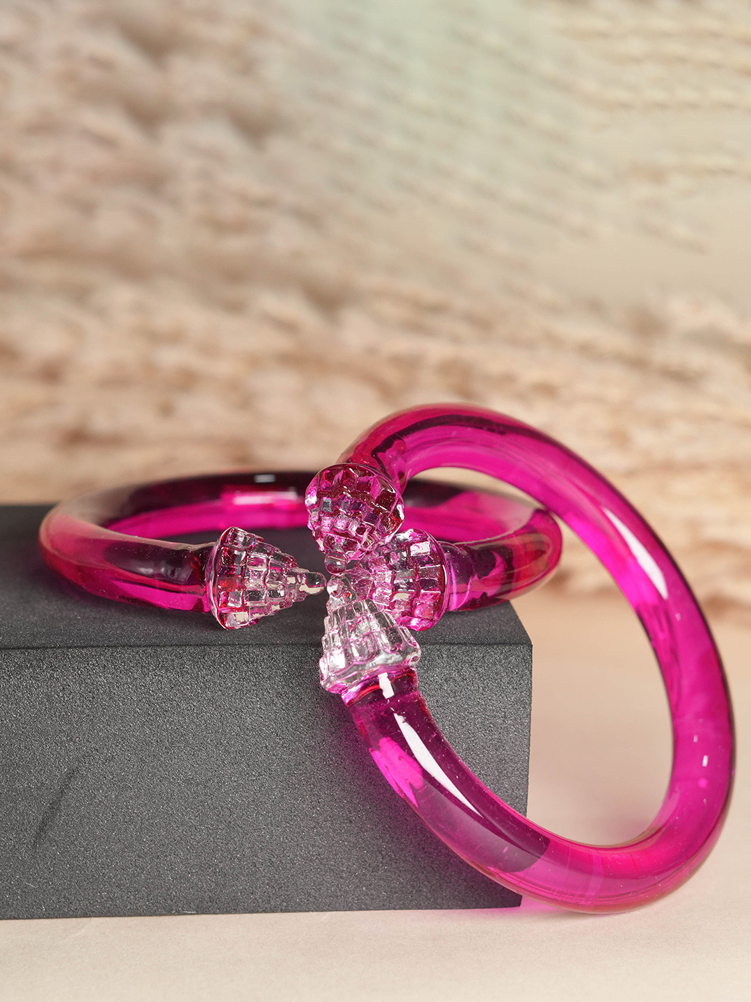 THE GOLDEN CASCADE Set Of 2 Sriyantra Designed Bangles