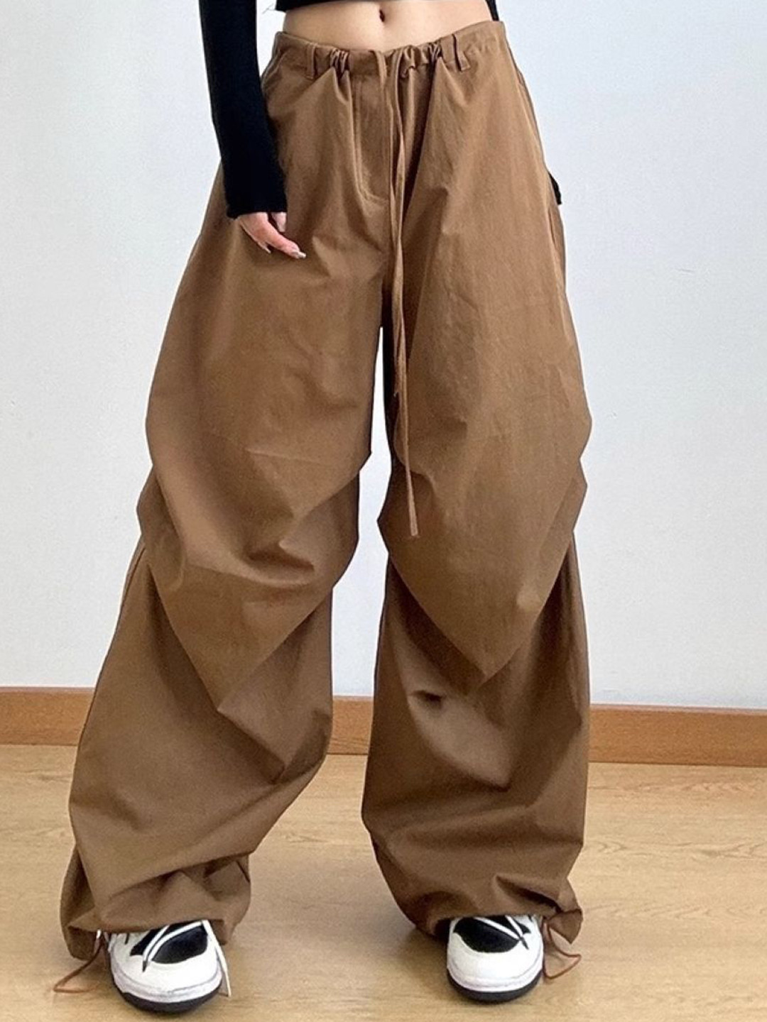 StyleCast Women Mid-Rise Cotton Flat-Front Loose Fit Parachute Trousers