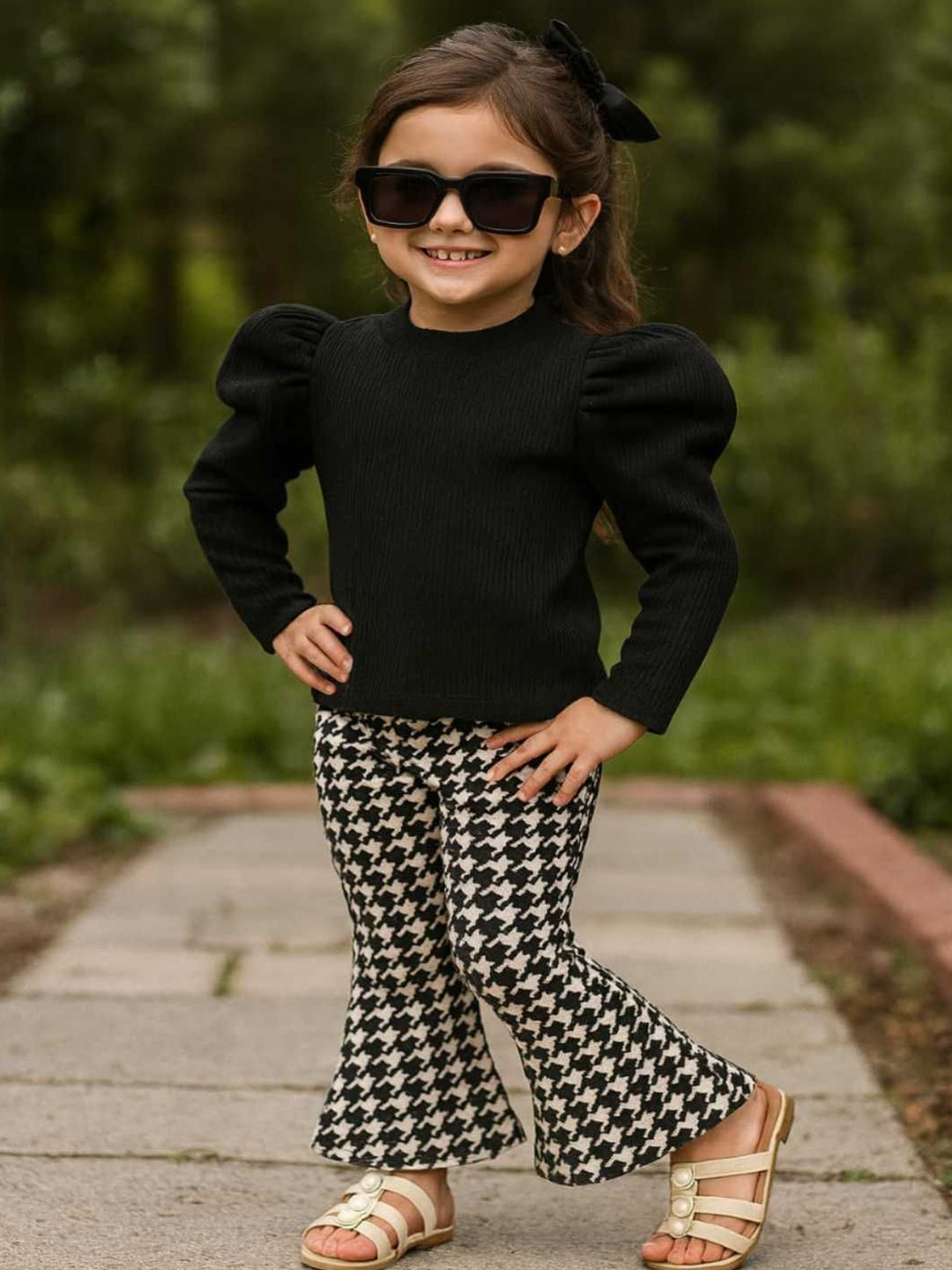 Ninas Girls Self Design Long Sleeves T-shirt With Trouser