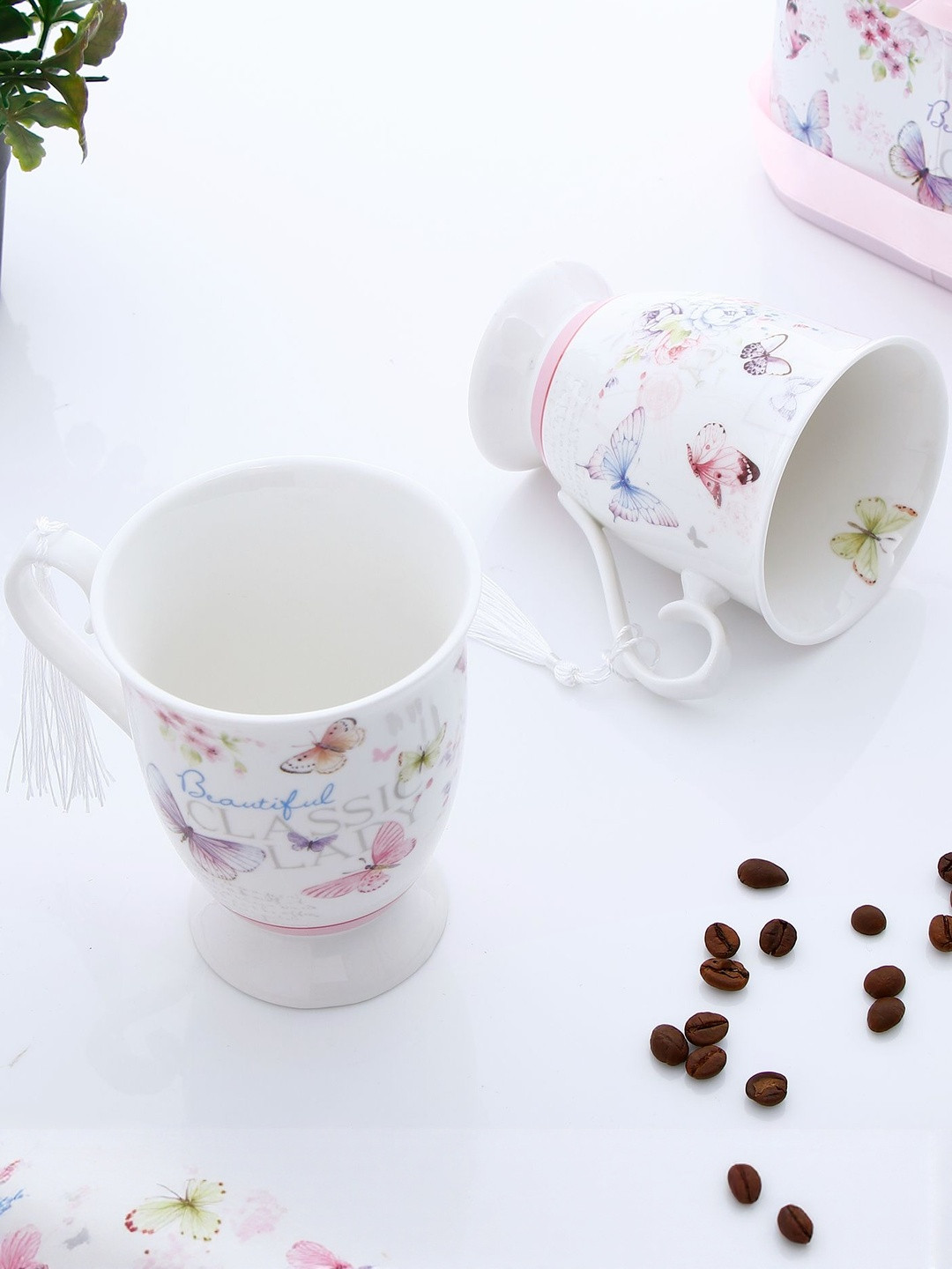 Archies Pink Ceramic Mugs Set of Cups and Mugs