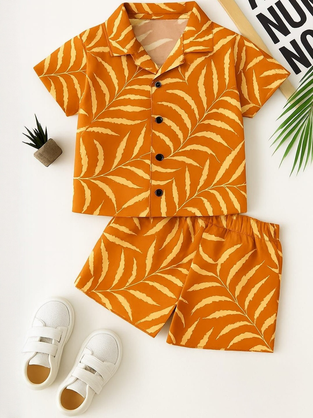 SW SWAGHOSH Boys Printed Shirt with Shorts