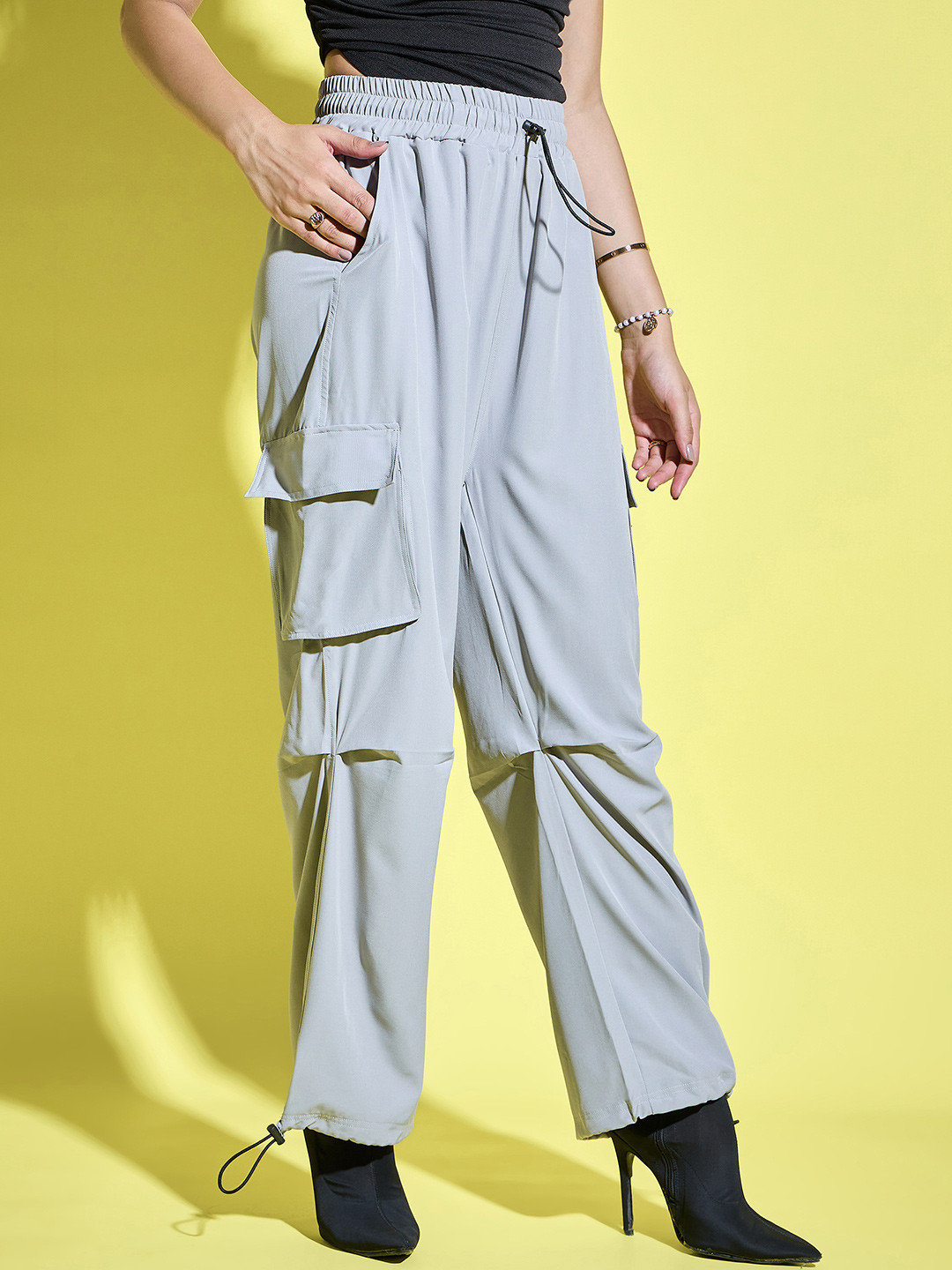 IQOA Women Relaxed Loose Fit High-Rise Cargos Trousers