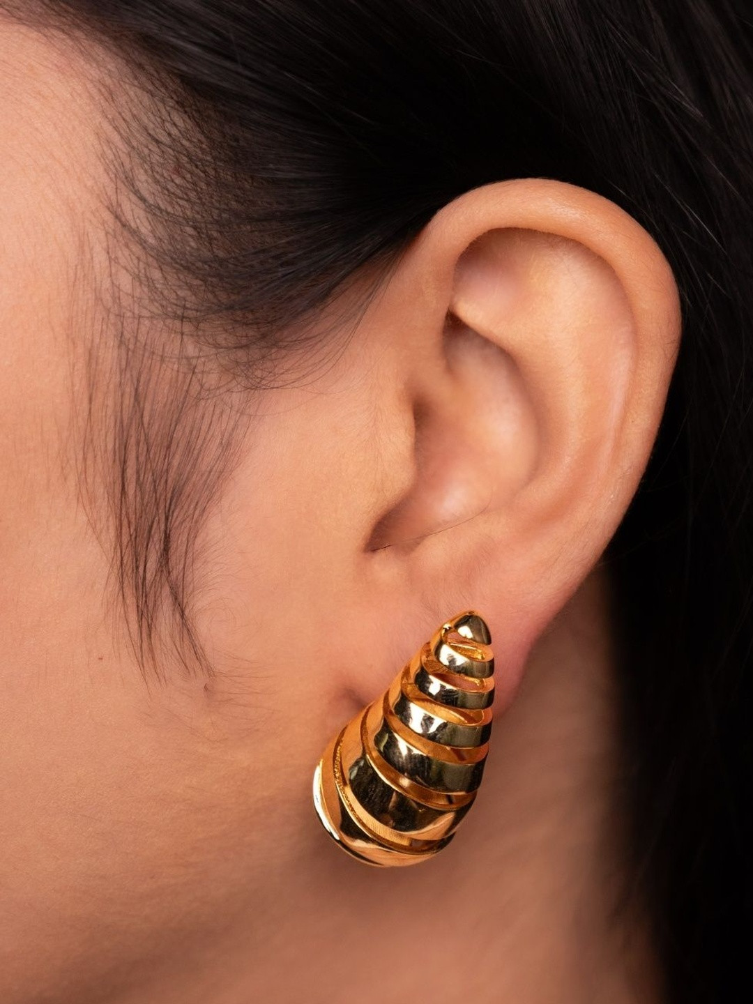 THE OPAL JEWELS Gold-Plated Spiral Twister Shaped Studs