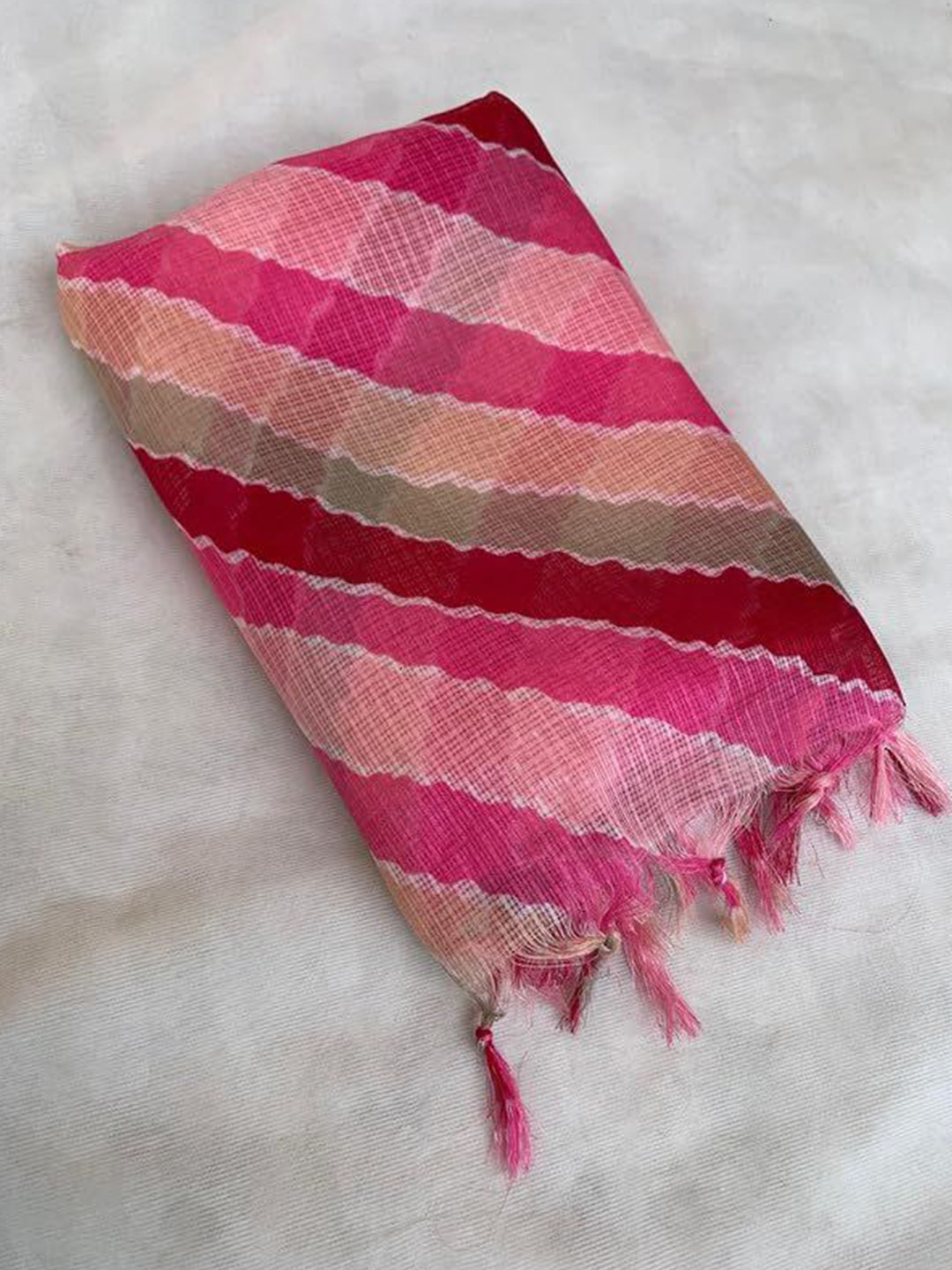 AKSHADEEP Pink Kota Doria Leheriya Printed Dupatta