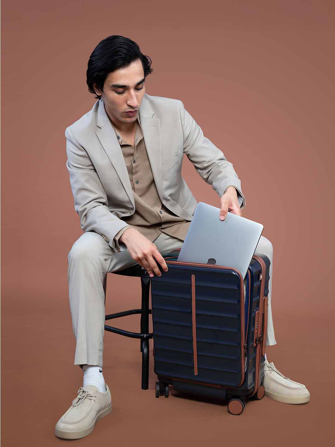 Assembly Odyssey Pro Blue Trolley Bag With Laptop Compartment Fits Up To 16 Inches