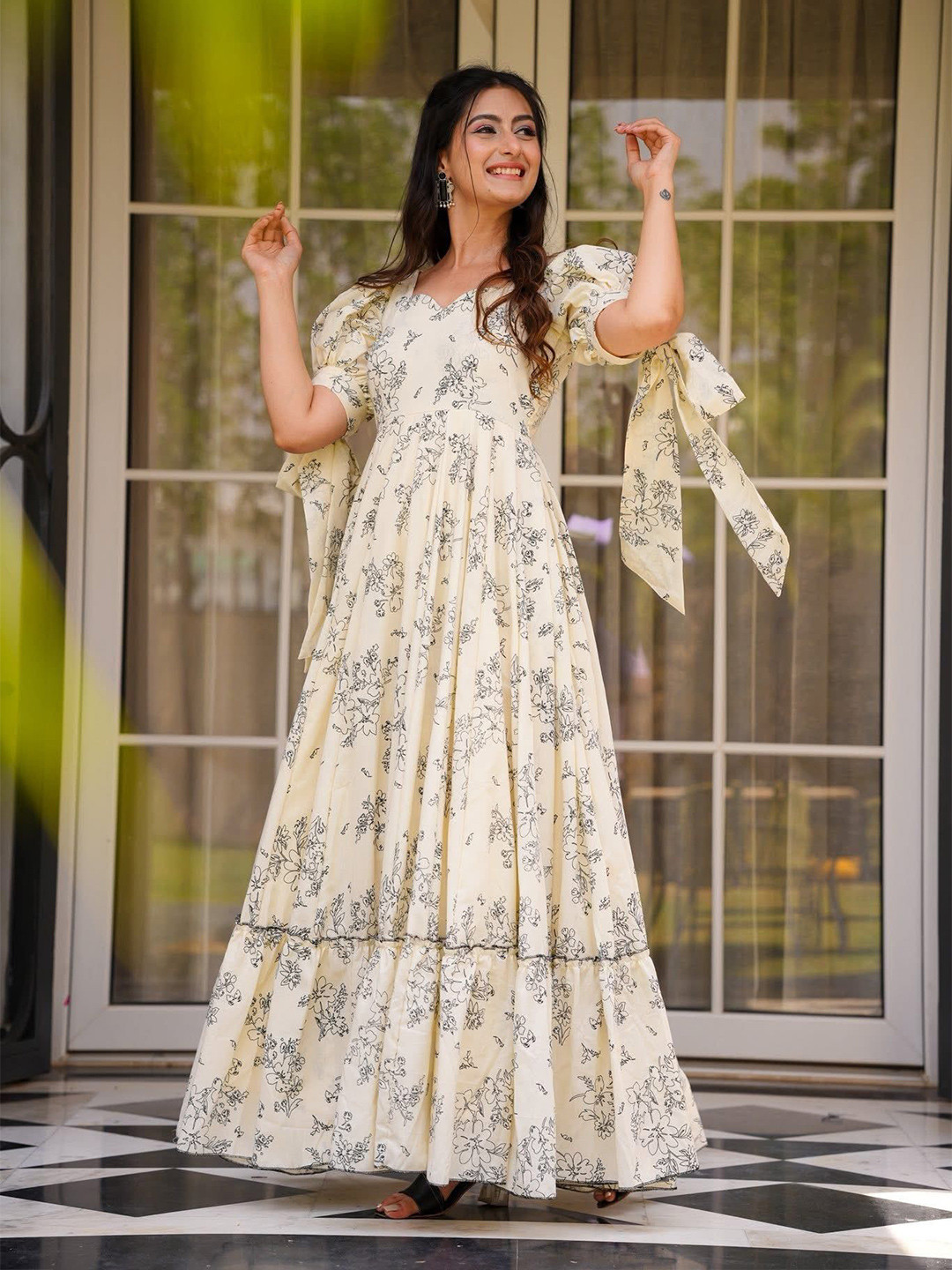 GLOSIA DESIGN Floral Printed Puff Sleeve Fit and Flare Maxi Dress