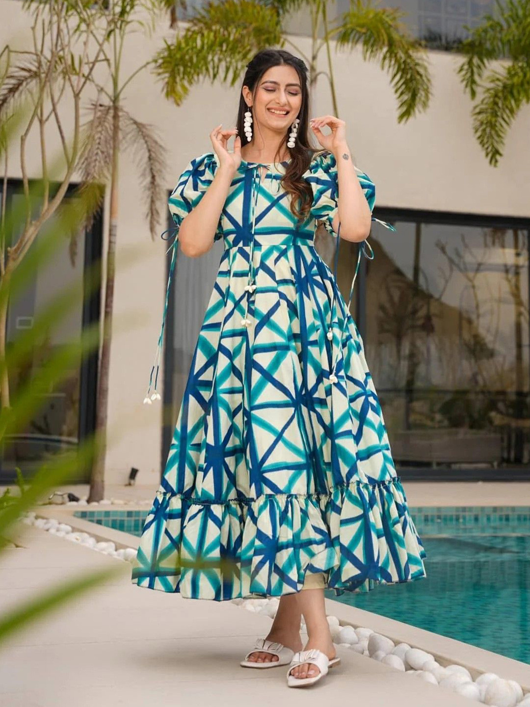 GLOSIA DESIGN Geometric Printed Round neck Puff Sleeve Fit and Flare Maxi Dress