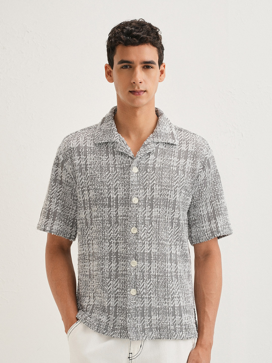Banana Club Men Half Sleeves Cuban Collar Knitted Shirt