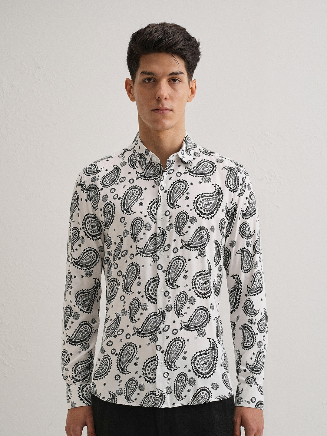 Banana Club Classic Slim Fit Paisley Printed Satin Casual Shirt