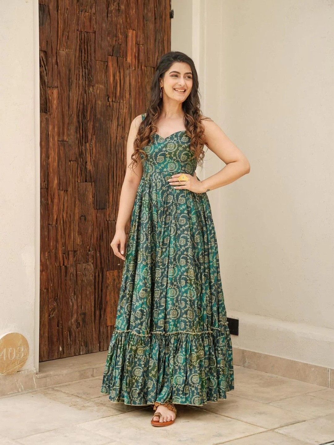 GLOSIA DESIGN Ethnic Motif Sweetheart Neck Shouloder Straps Layered Fit & Flare Maxi Dress