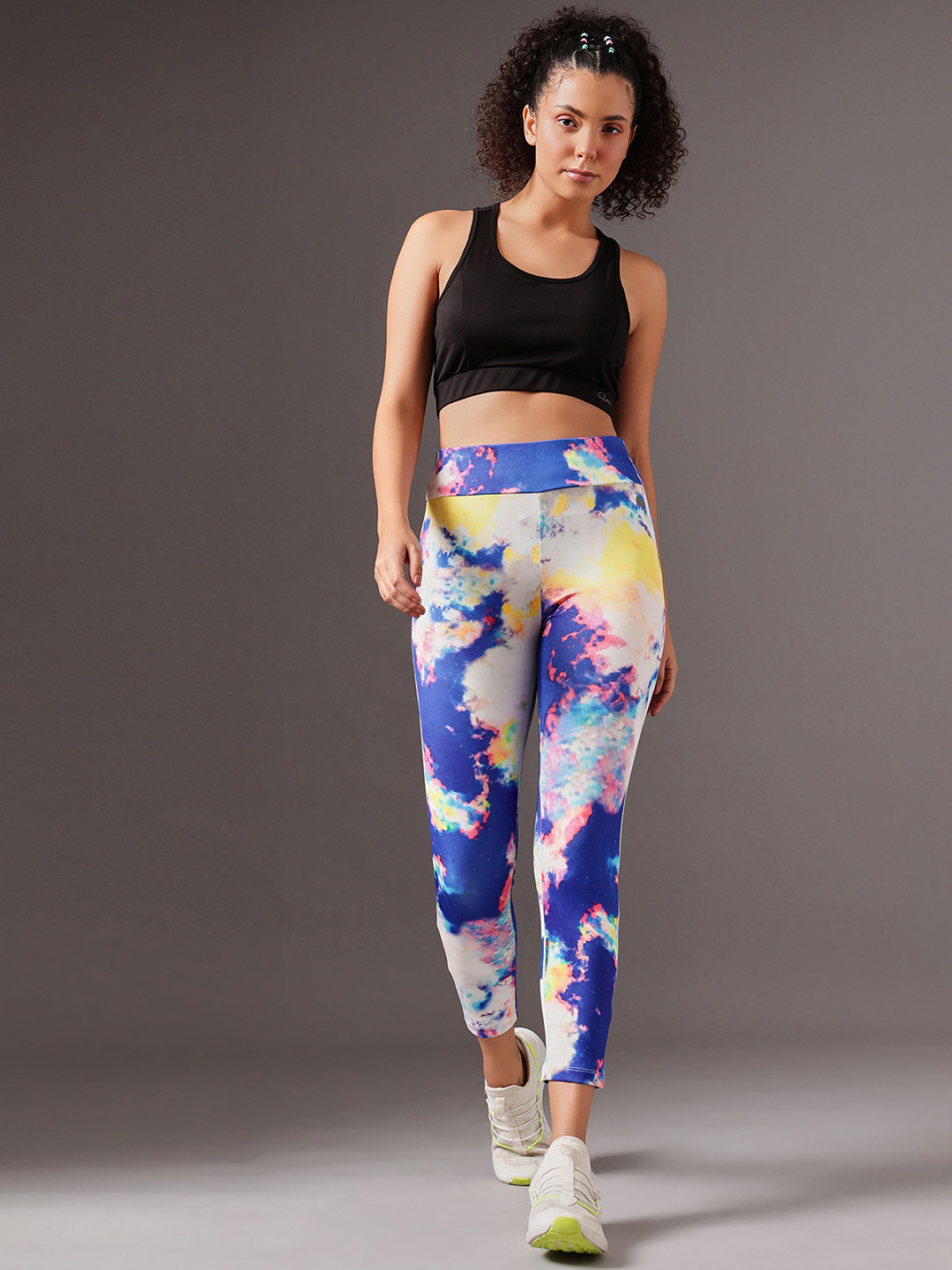 Clovia Snug Fit Ankle-Length High-Rise Marble Print Active Tights