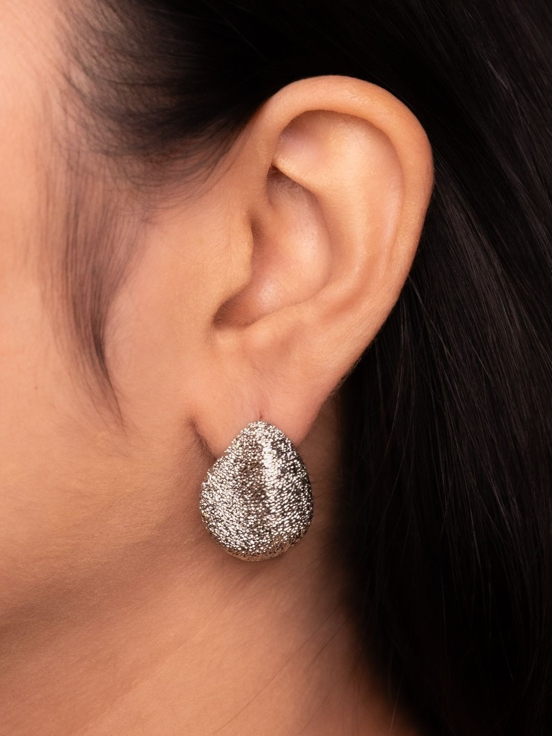 THE OPAL JEWELS Silver-Plated Chunky Teardrop Shaped Studs