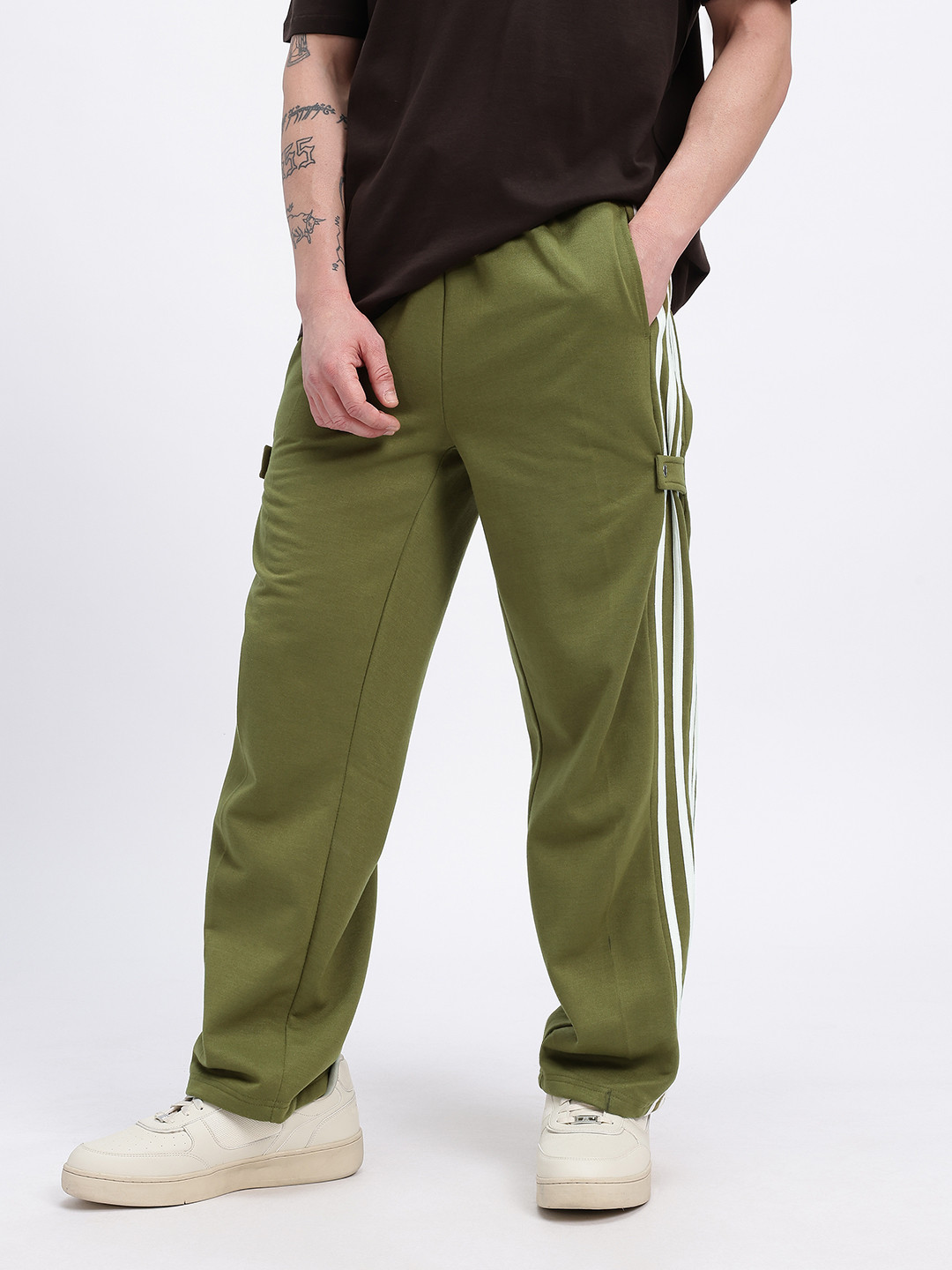 glitchez Men Relaxed Fit Side Stripe Tab Detail Track Pants