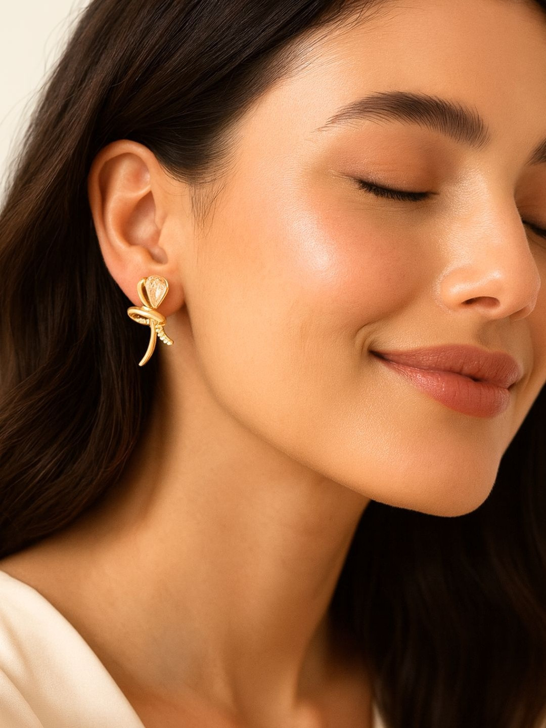 Tipsy closet  Gold-Plated Metal Studs