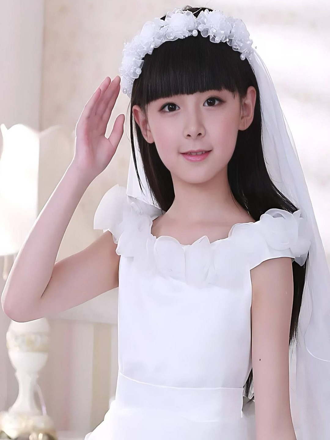 alamodey White Lace Fabric Mantilla Crown Hair Veil