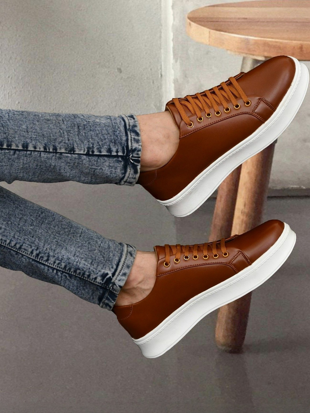 Groofer Men Colourblocked Synthetic Leather Sneakers Casual Shoes