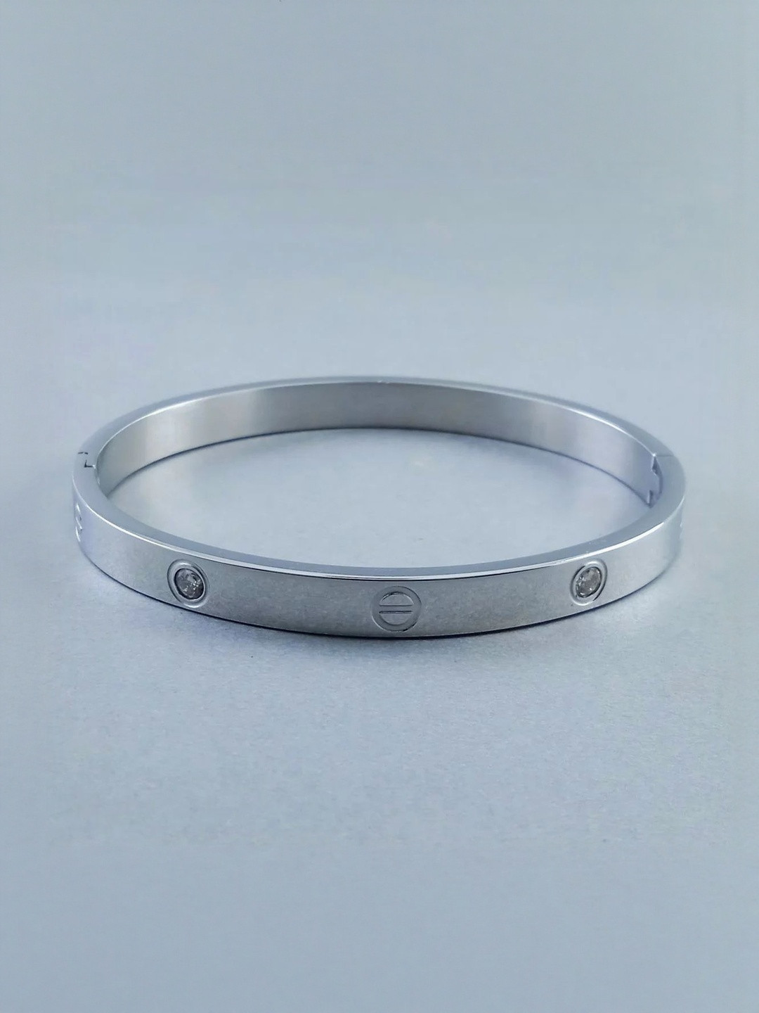 Anouk Unisex Silver-Plated Brass American Diamond Adjustable Bracelet