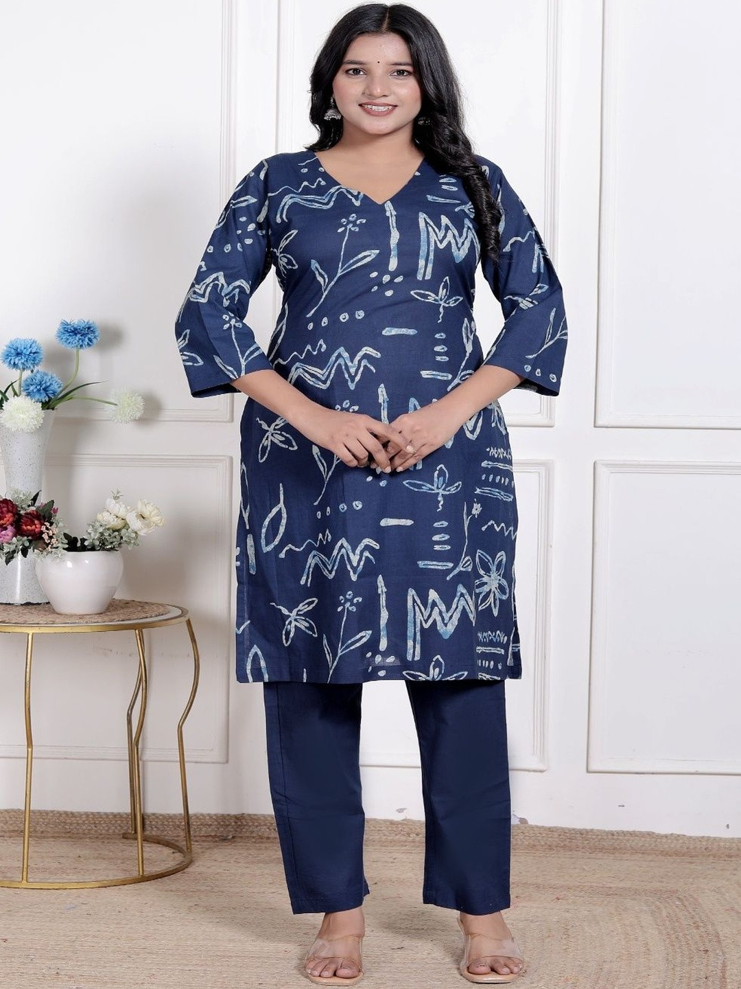 ANGIYA Floral Printed Pure Cotton V-Neck Straight Kurta With Trousers