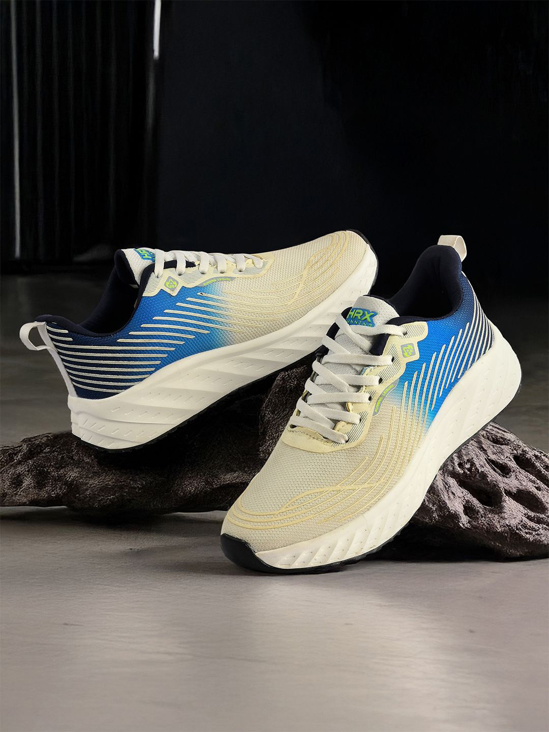 HRX by Hrithik Roshan HRX SHOES Men White & Blue Mesh Running Non-Marking Shoes