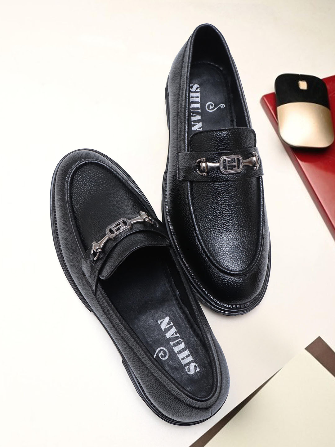 SHUAN Men Textured Mid-Top Round Toe Formal Loafers