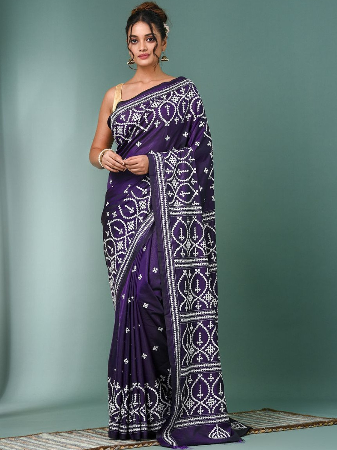 Charukriti Ethnic Motifs Woven Design Kantha Work Handloom Saree