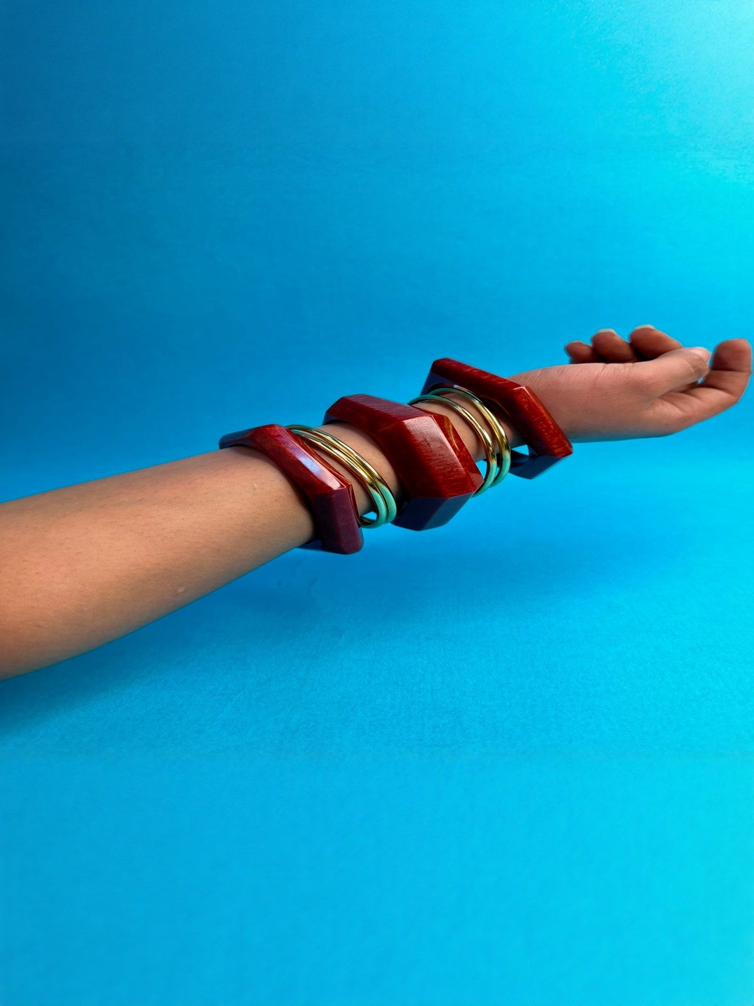 TAG 7 Set Of 6 Chunky Bangles