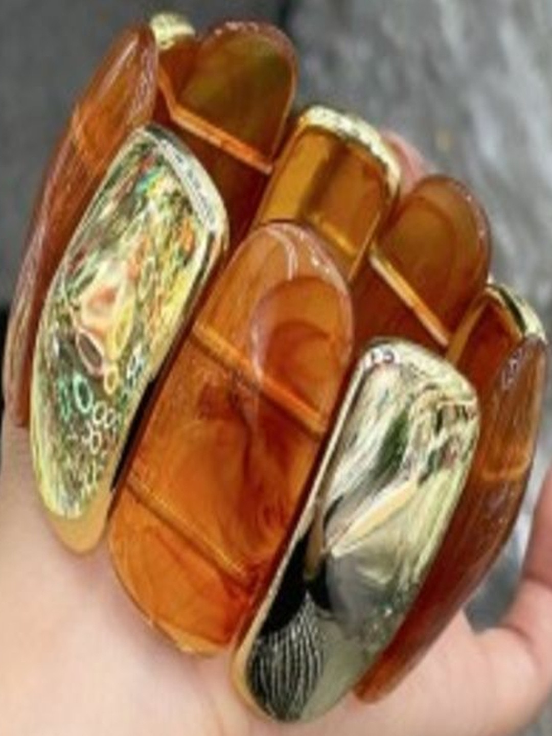 SAPRAA TRENDS Women Resin High Quality Broad Elasticated Bracelet