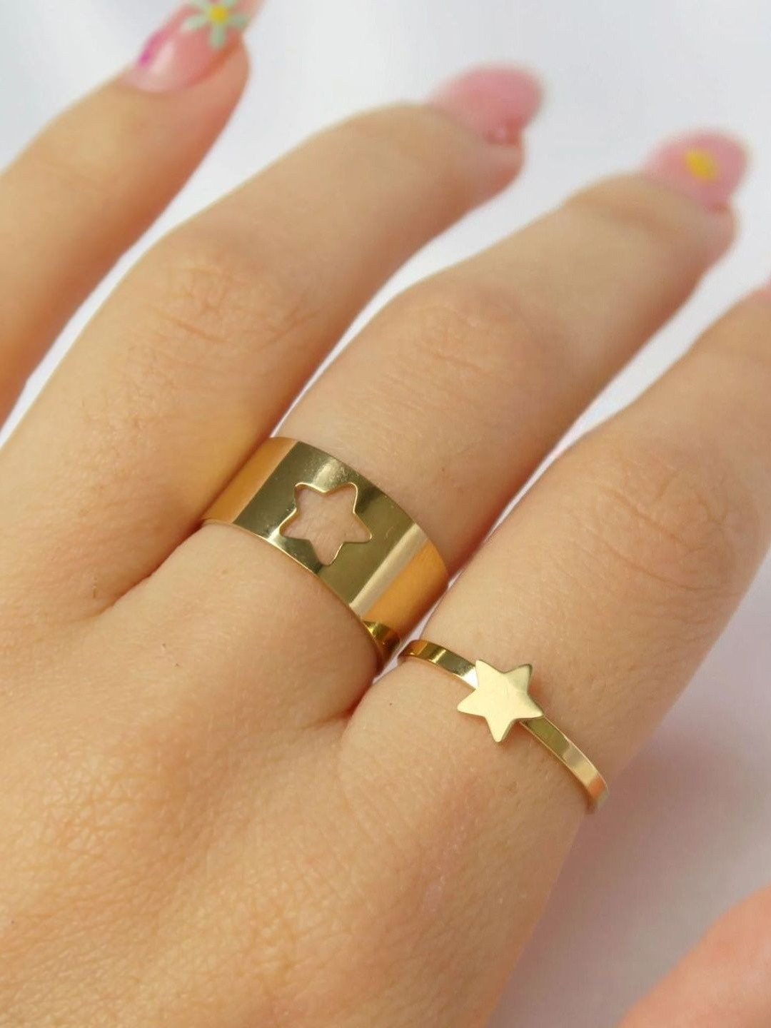 DressBerry Women Alloy Gold-Plated Wrap Finger Ring